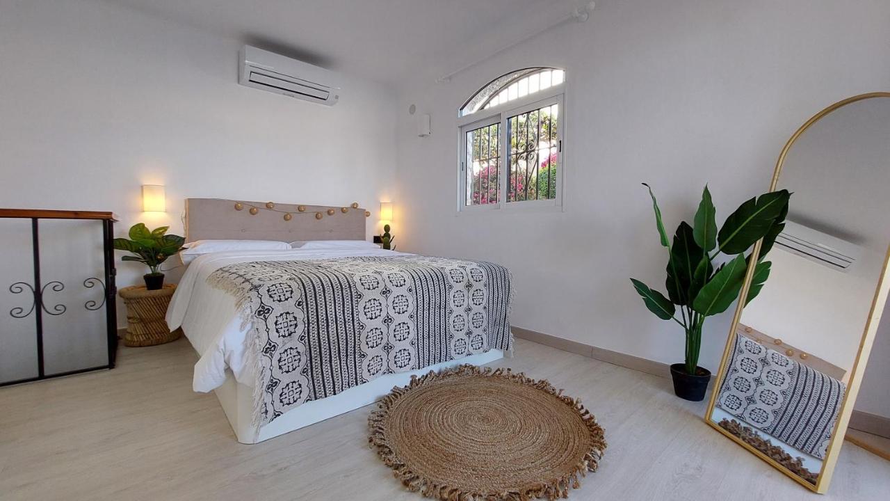 New Boho Home With Balcony, Private Garden And Communal Pool Нерха Экстерьер фото