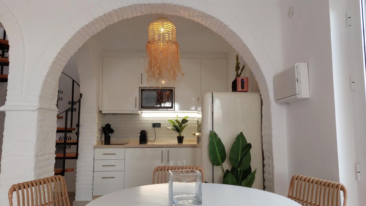 New Boho Home With Balcony, Private Garden And Communal Pool Нерха Экстерьер фото