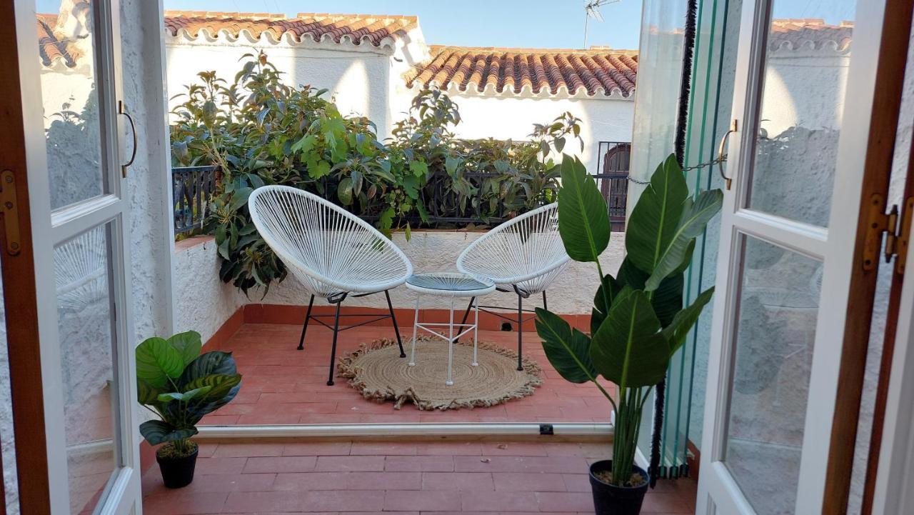 New Boho Home With Balcony, Private Garden And Communal Pool Нерха Экстерьер фото