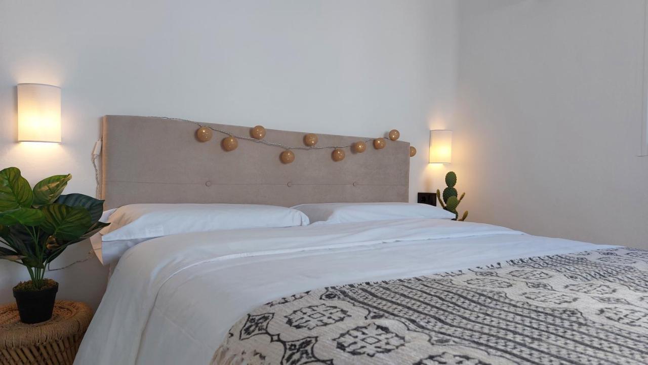 New Boho Home With Balcony, Private Garden And Communal Pool Нерха Экстерьер фото