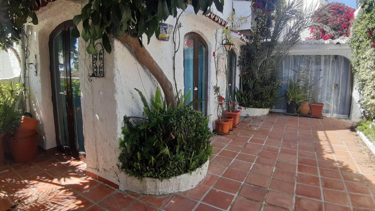 New Boho Home With Balcony, Private Garden And Communal Pool Нерха Экстерьер фото