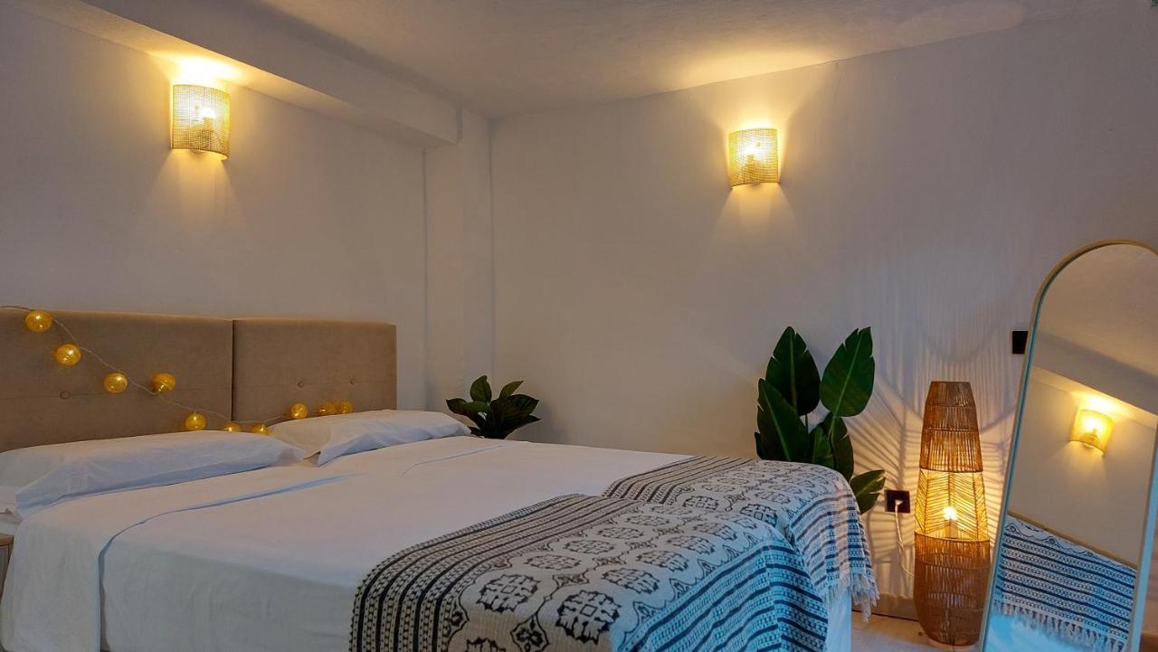 New Boho Home With Balcony, Private Garden And Communal Pool Нерха Экстерьер фото